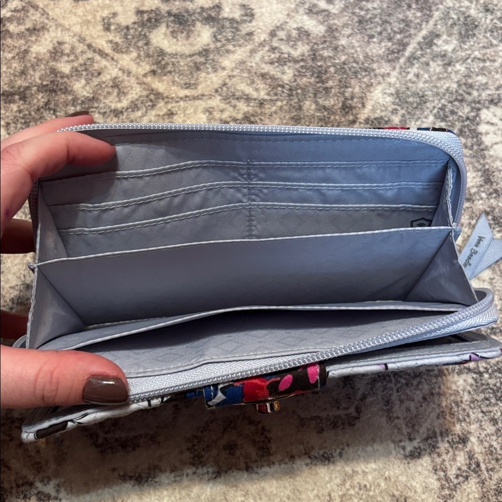 NWT Vera Bradley Wallet - Picture 7 of 10